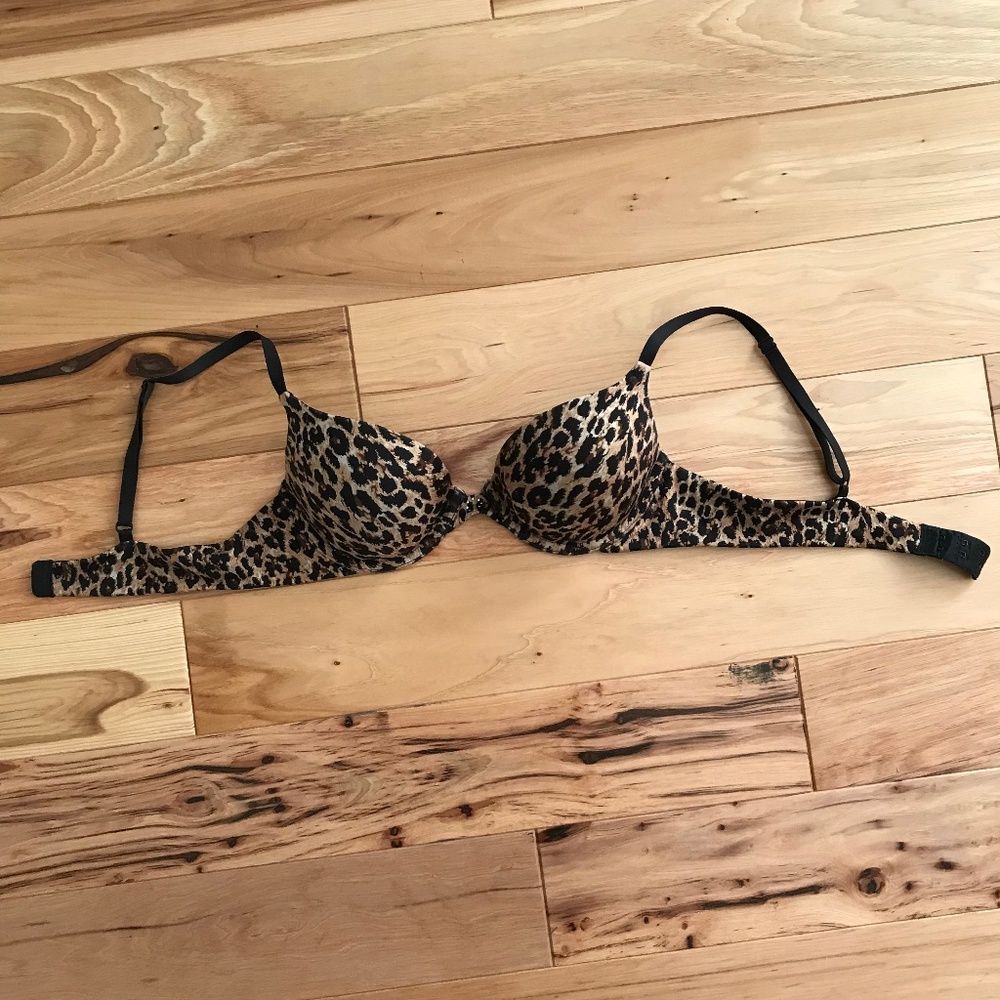 Maidenform leopard print bra 36A